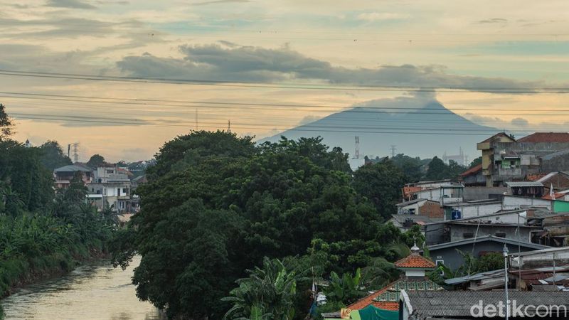 pencarian-pria-lansia-hilang-di-gunung-salak-terus-berlanjut
