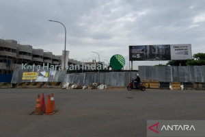 penutupan-akses-di-harapan-indah-ganggu-mobilitas-warga