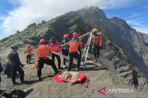 penutupan-sementara-pendakian-rinjani-dari-pelawangan-4