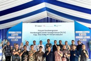 perkuat-transisi-energi-bukit-asam-hadirkan-plts-di-kawasan-industri-cilegon