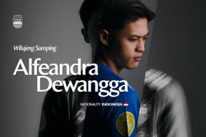 persib-bandung-amankan-alfeandra-dewangga-untuk-liga2025
