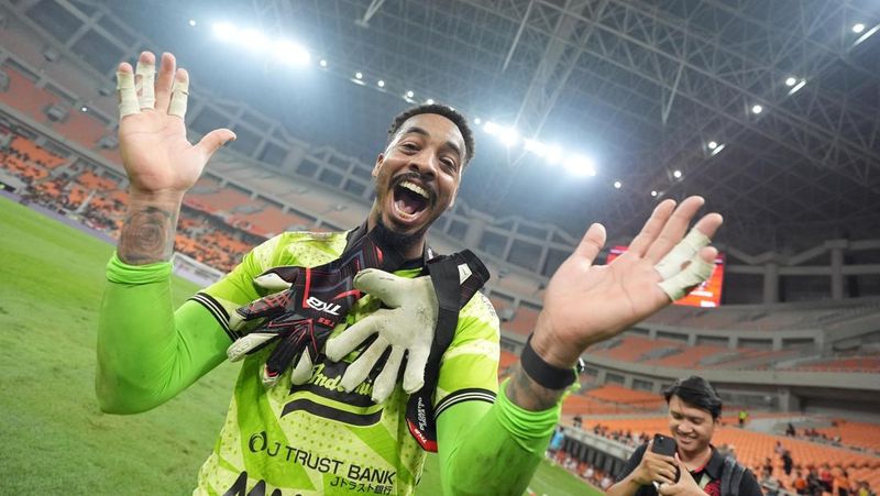 persija-resmi-perpanjang-kontrak-carlos-eduardo-hingga-2026