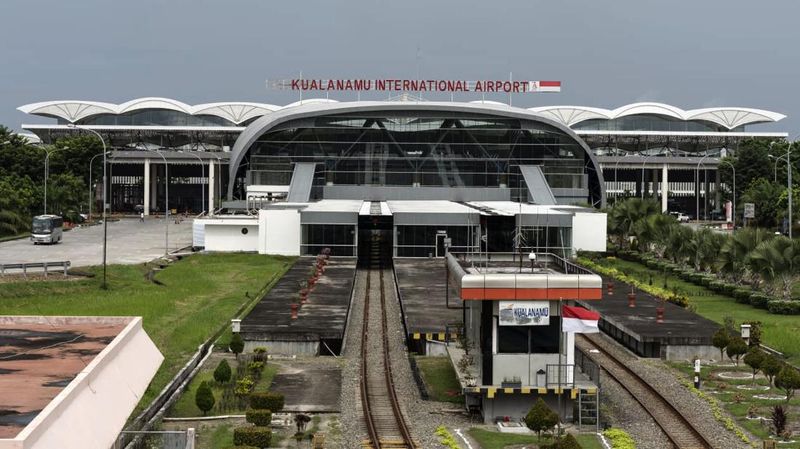 pesawat-saudia-rute-muscat-surabaya-mendarat-darurat-akibat-ancaman-bom