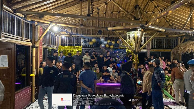 petugas-polisi-periksa-panitia-pesta-gay-di-bogor-terkait-penyelidikan