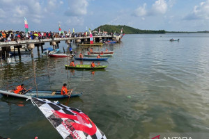 polda-kepri-gelar-lomba-sampan-ketinting-sambut-hari-bhayangkara