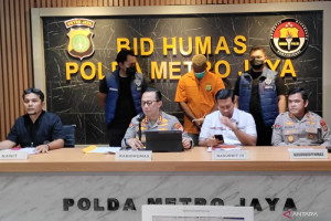 polisi-ungkap-kasus-penipuan-online-yang-rugikan-korban-rp1-6-miliar