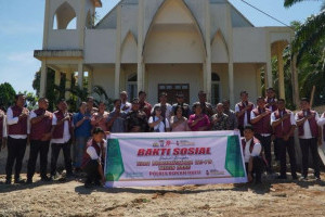 polres-rokan-hulu-sumbang-material-untuk-renovasi-gereja-saat-hut-bhayangkara-ke-79