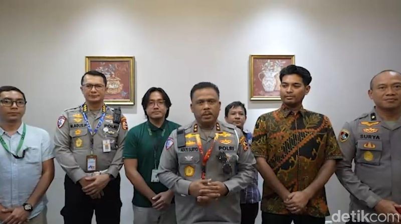 polri-dan-gojek-teken-mou-jaga-ketertiban-lalu-lintas