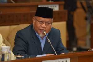 polri-diminta-usut-tuntas-ancaman-bom-pesawat-haji