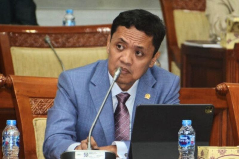 polri-dinilai-berhasil-aktualisasi-peran-pelayanan-rakyat-oleh-dpr-ri
