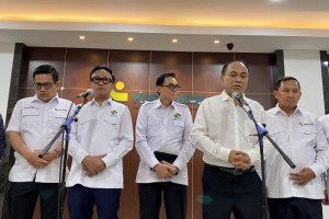 prabowo-gelar-rapat-terbatas-bahas-pembiayaan-koperasi-desa
