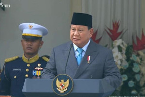 prabowo-subianto-jadi-inspektur-upacara-hari-bhayangkara-ke-79-di-monas