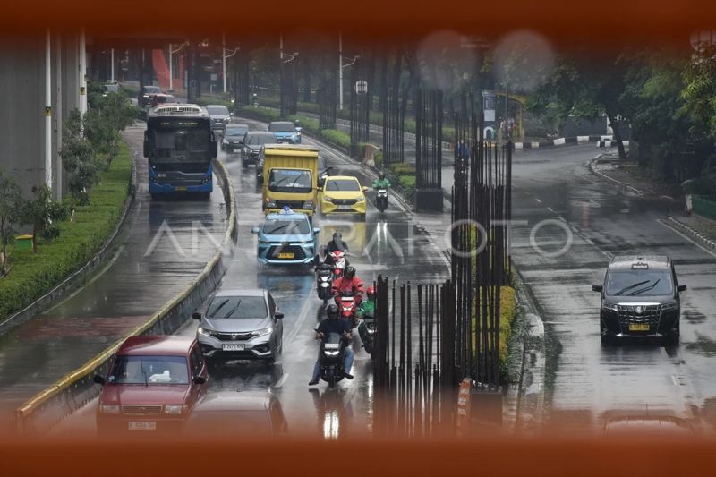 pramono-anung-konsultasi-ke-kejati-terkait-masalah-tiang-monorel-mangkrak-di-jakarta