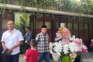 pratikno-dan-muhadjir-temui-jokowi-di-solo-bahas-program-strategis