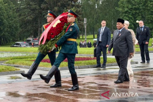 presiden-prabowo-kunjungi-memorial-piskarovskoye-di-rusia