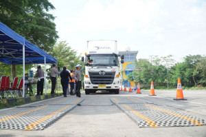 puluhan-kendaraan-odol-terjaring-razia-di-tol-cipularang