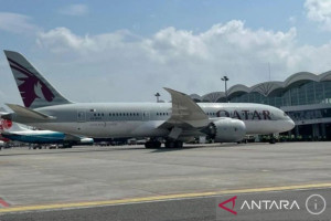 qatar-airways-resmi-operasikan-penerbangan-setelah-sekatan-dihapus