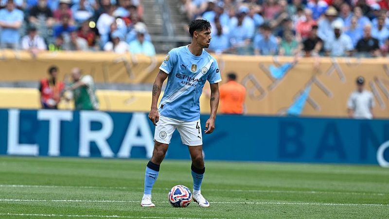 reijnders-jadi-incaran-utama-manchester-city-di-musim-baru