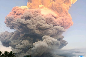 ruang-udara-manggarai-barat-bersih-dari-abu-vulkanik