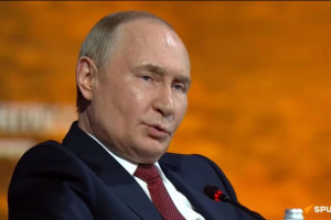 rusia-tegaskan-komitmen-teruskan-pengembangan-reaktor-nuklir-bushehr-iran