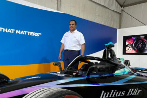 sabic-tawarkan-kerja-sama-pengembangan-kendaraan-listrik-dengan-indonesia