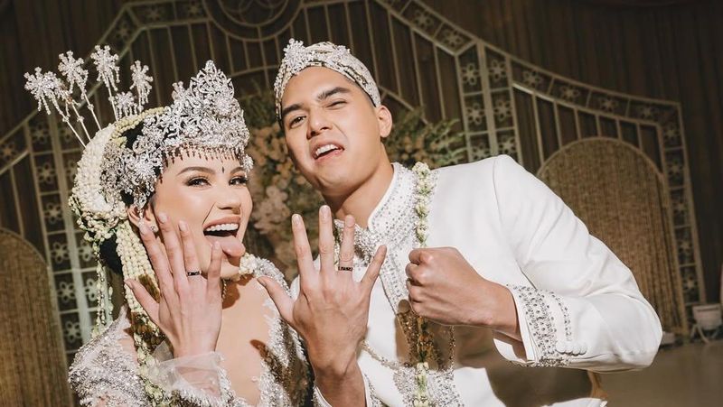 seserahan-al-ghazali-untuk-alyssa-semua-branded-maia-estianty-spill-donaturnya