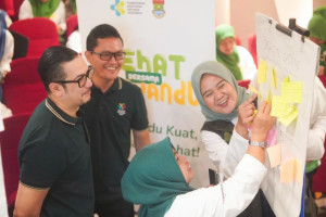 sinar-mas-land-gelorakan-posyandu-sehat-bersama-153-kader