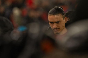 suarez-sudah-coba-bantu-darwin-nunez-tapi