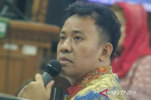 terdakwa-kasus-suap-wali-kota-semarang-sebut-suami-mbak-ita-minta-uang