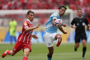 tijjani-reijnders-tampil-bersinar-dalam-debut-bersama-manchester-city