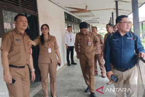 tim-kemensos-ri-tinjau-lokasi-sekolah-rakyat-di-kapuas-untuk-tingkatkan-akses-pendidikan