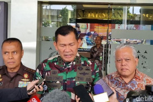 tni-pastikan-pengawalan-jaksa-hingga-rumah-pribadi