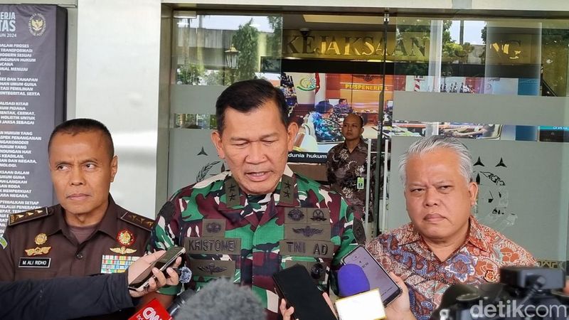 tni-pastikan-pengawalan-jaksa-hingga-rumah-pribadi
