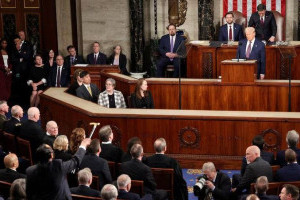 trump-hubungi-senator-republik-sebelum-serangan-iran