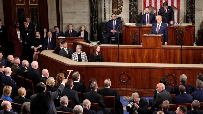 trump-hubungi-senator-republik-sebelum-serangan-iran