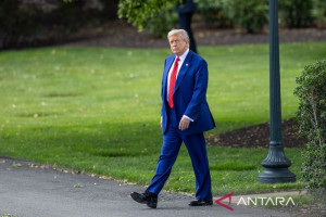 trump-umumkan-gencatan-senjata-antara-israel-dan-iran