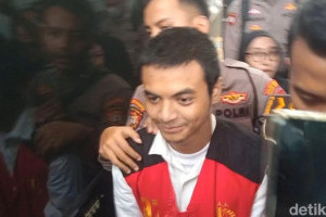vadel-badjideh-tidak-ajukan-eksepsi-atas-dakwaan-dugaan-tindak-asusila