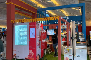 vending-machine-produk-hewani-di-jakarta-fair-2025-memudahkan-konsumen