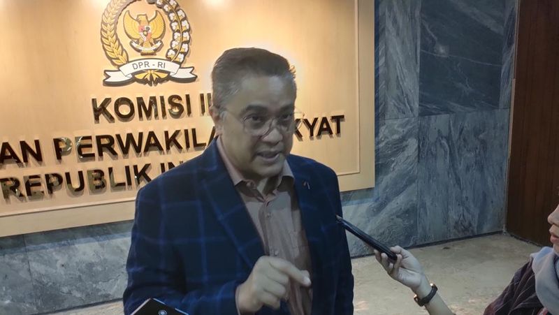 wakil-ketua-dpr-tegaskan-asn-wfa-tetap-produktif