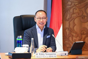 wakil-ketua-mpr-sebut-prabowo-siapkan-calon-duta-besar-terbaik-ke-as