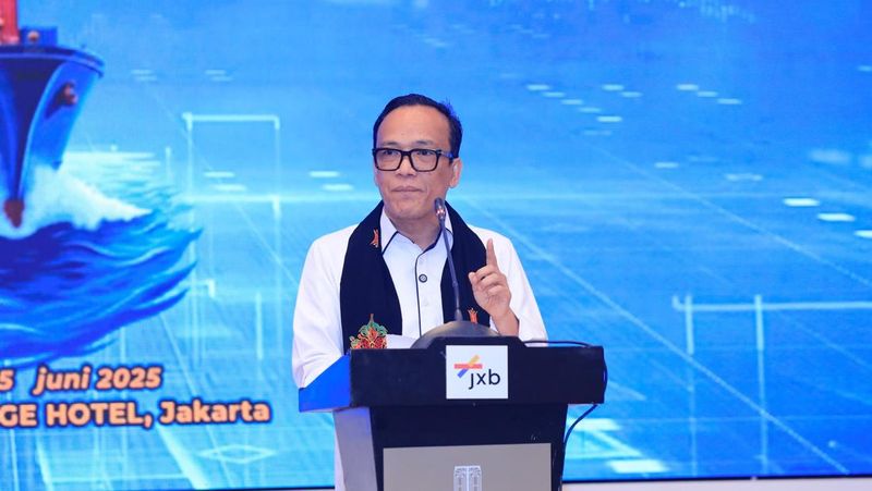 wamenaker-dorong-hubungan-industrial-harmonis-di-pelabuhan