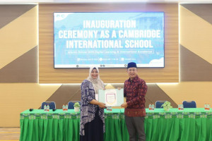 yayasan-al-muhajirien-cambridge-dorong-perbaikan-mutu-pendidikan